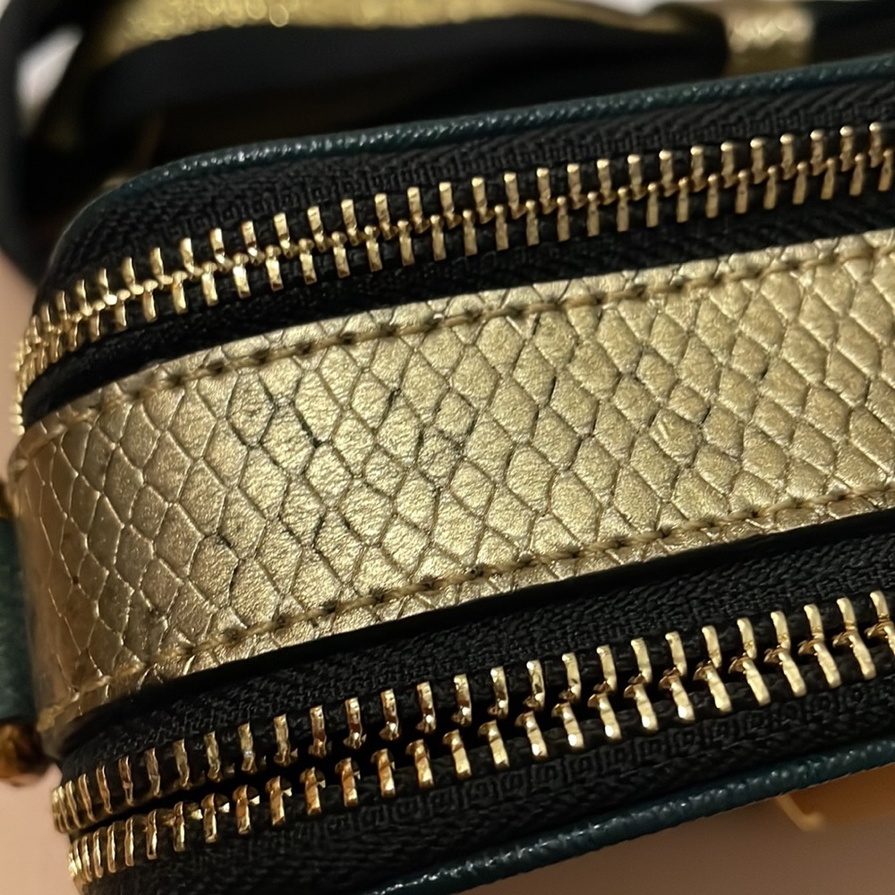 Sold❌✨Authentic Marc Jacobs Sequin Camera Bag✨ - Picture 13 of 17